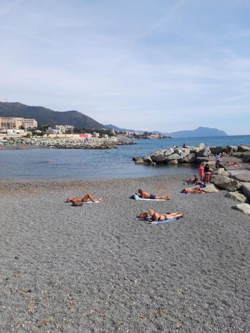Pisi Home, 2 Min Dalla Spiaggia E Dall' Ospedale Gaslini Génova Exterior foto